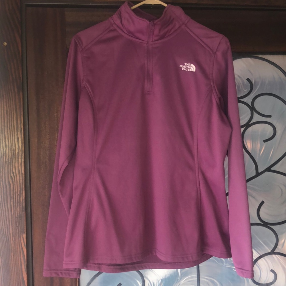 North face pullover ladies size Large- Wine